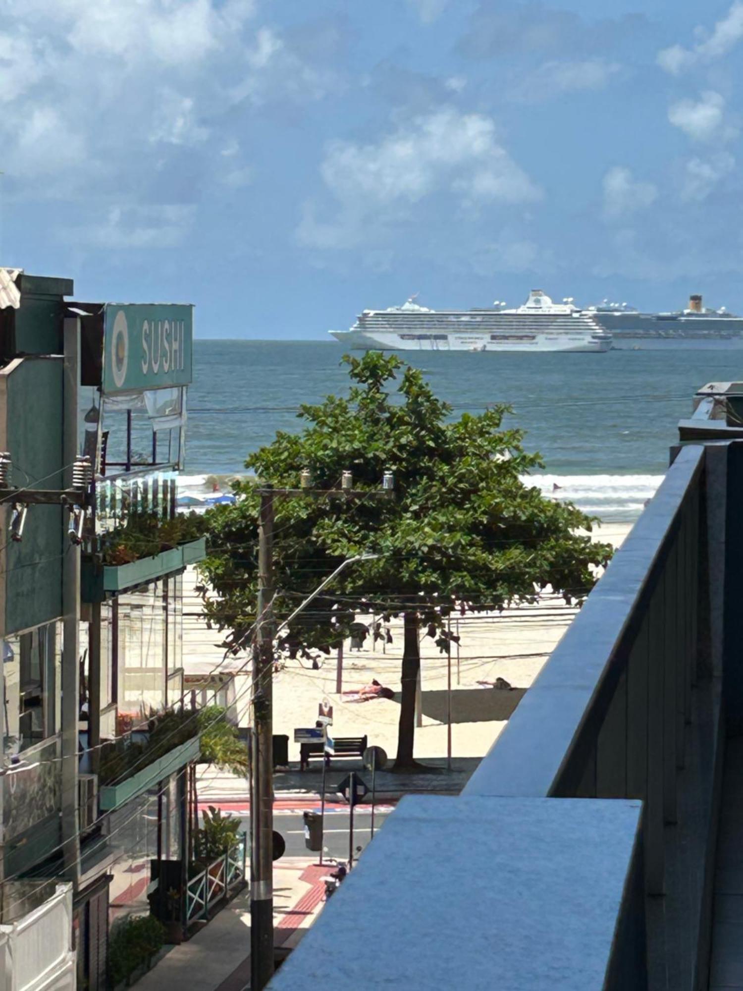 Beira Da Praia, 2 Pessoas, Economico, Basico E Confortavel * Balneário Camboriú