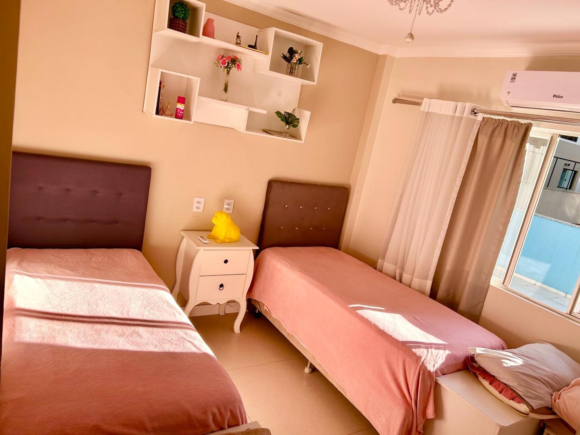 Habitación en casa particular Beira Da Praia, 2 Pessoas, Economico, Basico E Confortavel Balneário Camboriú