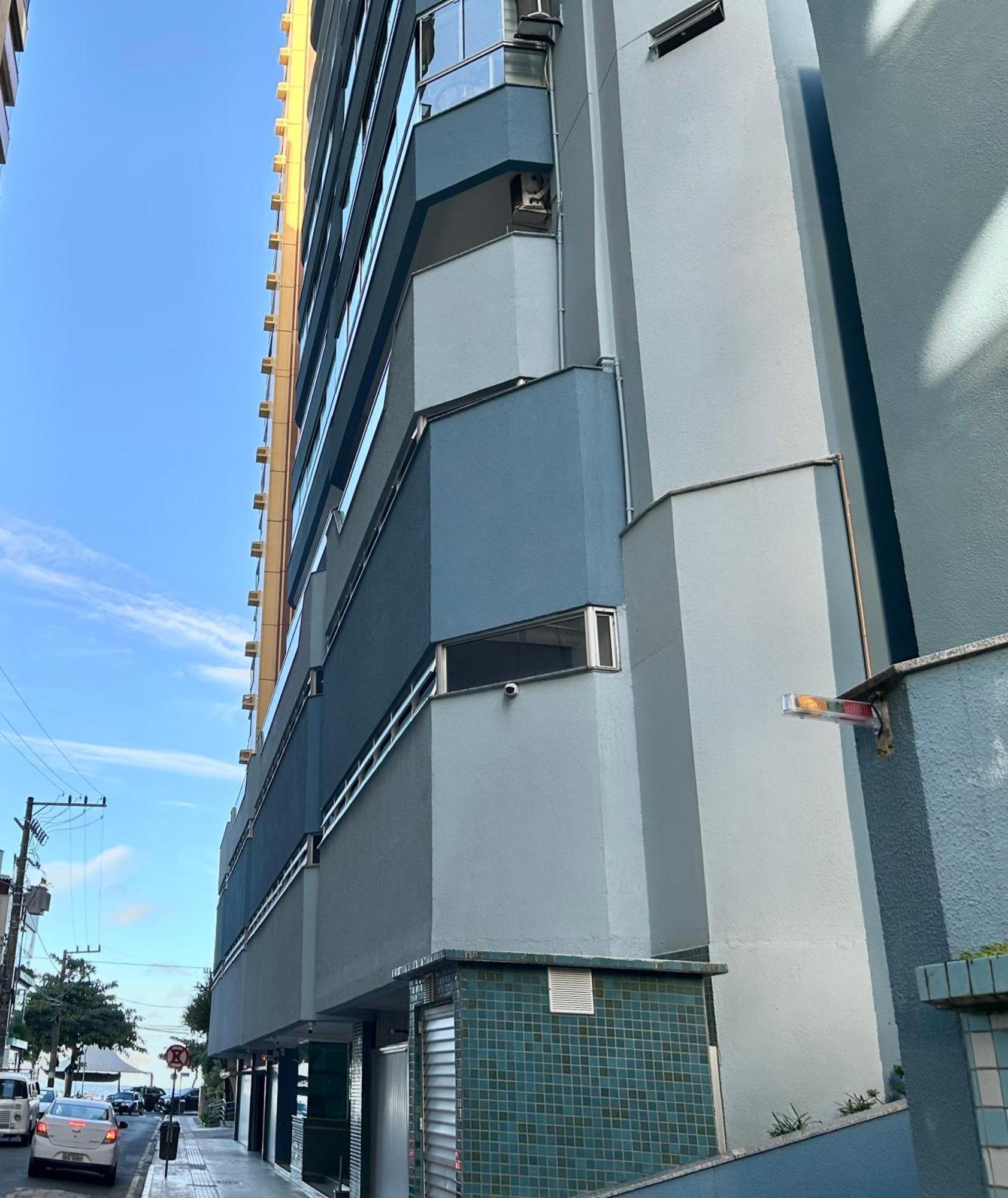 Beira Da Praia, 2 Pessoas, Economico, Basico E Confortavel Balneário Camboriú