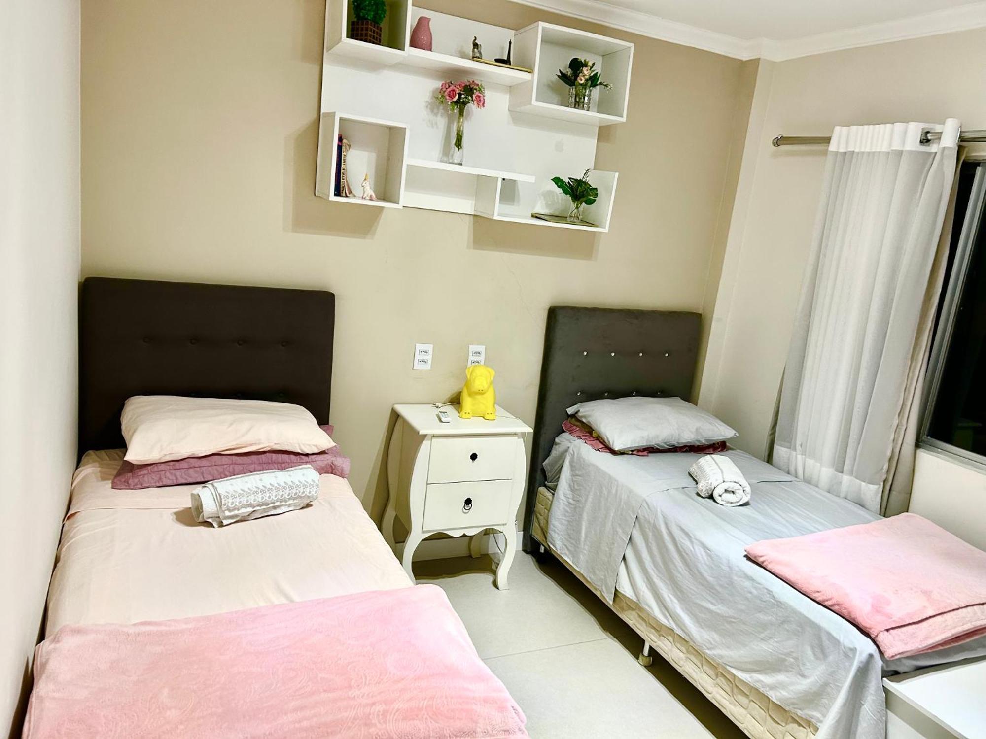 Beira Da Praia, 2 Pessoas, Economico, Basico E Confortavel