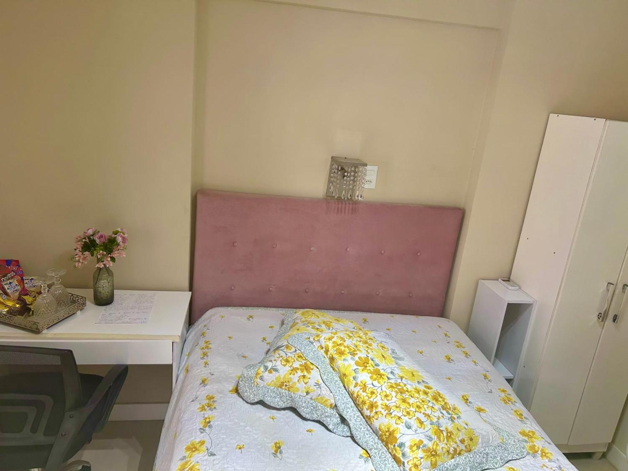 Beira Da Praia, 2 Pessoas, Economico, Basico E Confortavel Balneário Camboriú